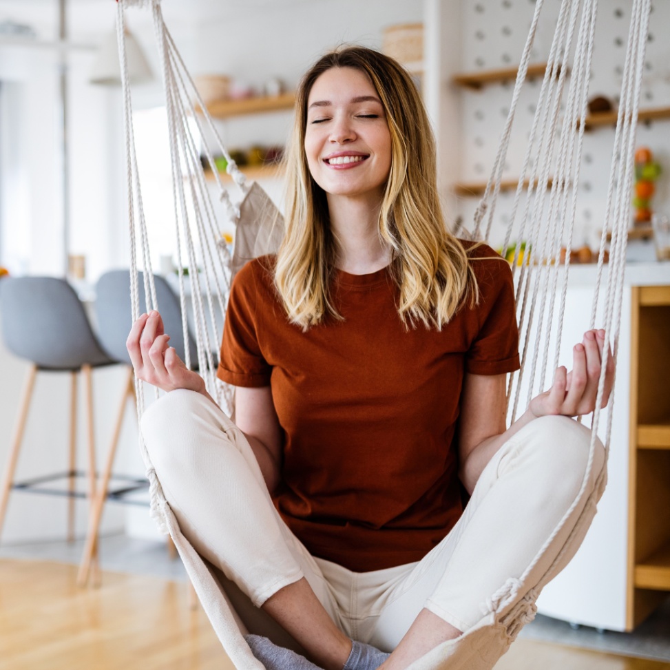Calm Morning Meditation to Reduce Stress (9m 35s) - Aura
